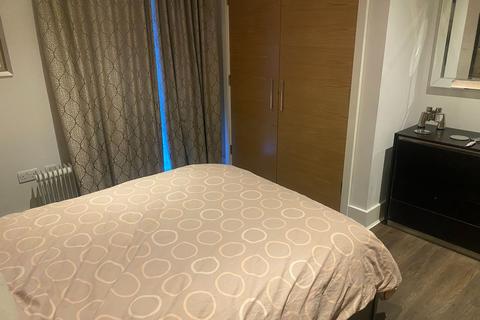 3 bedroom apartment to rent - Attlee Court, Howard Road, Stanmore HA7