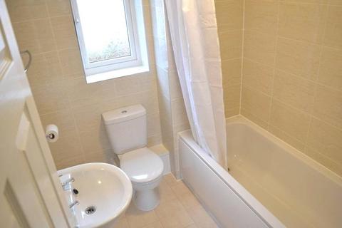 2 bedroom house to rent, Lauderdale Crescent, Grove Village, Manchester, M13