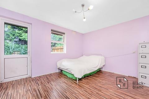 38 Freemasons Road, Croydon, CR0 6PB