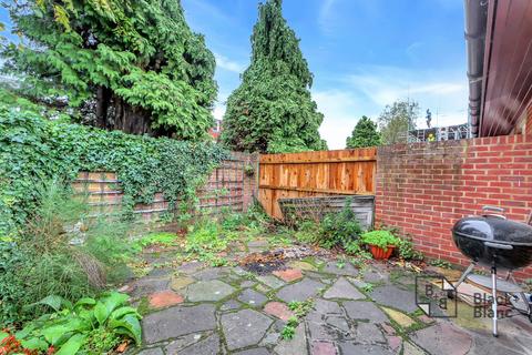 38 Freemasons Road, Croydon, CR0 6PB
