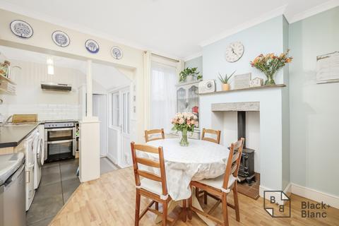 30 Elmers Road, London, SE25 5DS