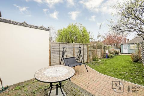 30 Elmers Road, London, SE25 5DS