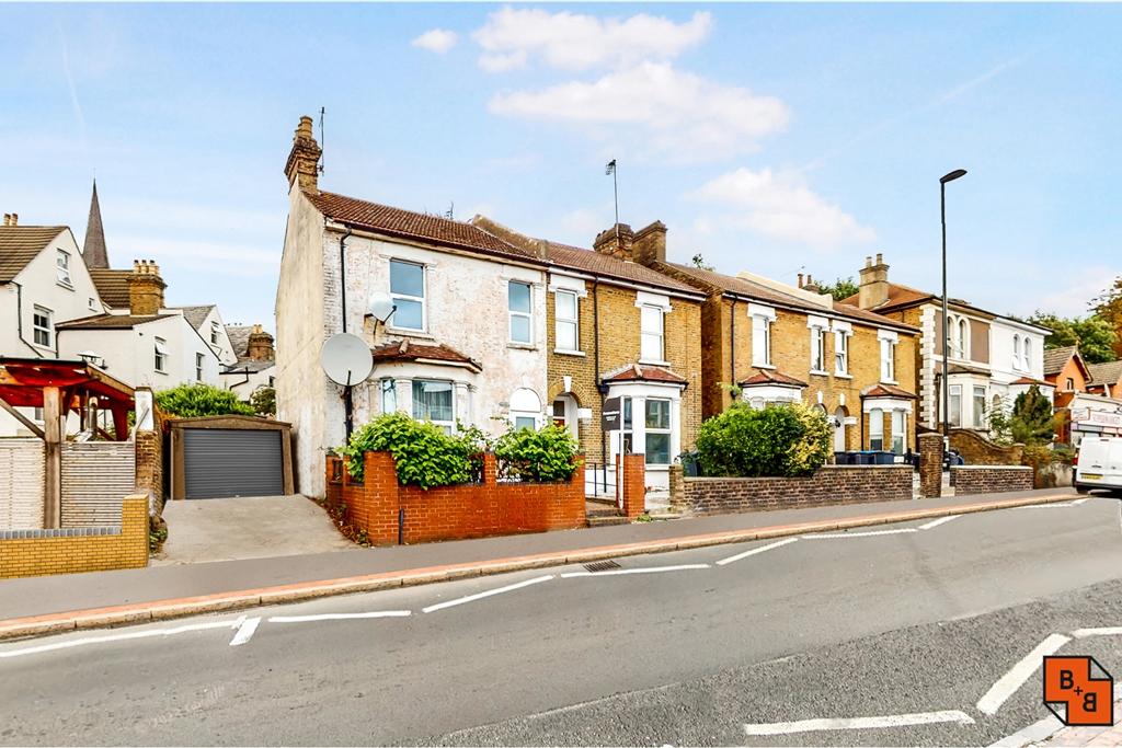Croham Road, South Croydon, Surrey, CR2 3 bed house for sale £450,000