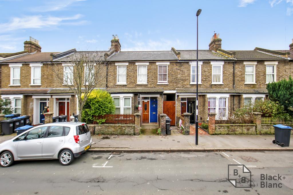 Arundel Road, Croydon, Surrey, CR0 1 bed apartment £265,000