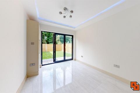 Flat 2, Opal Apartments, 77 Northampton Road, Croydon, CR0 7HD