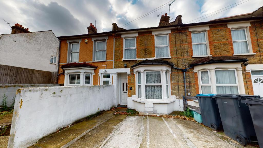 Hampton Road, Croydon, Surrey, CR0 3 bed terraced house for sale £315,000