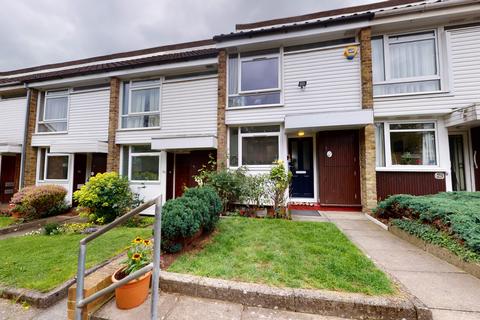 24 Alpine Close, Croydon, CR0 5UN