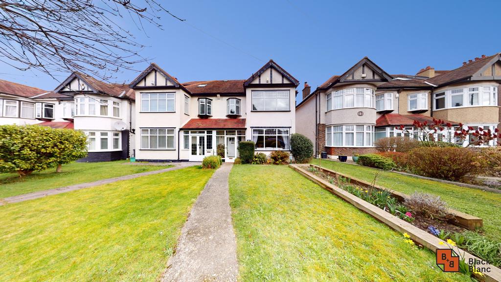 Wickham Court Road, West Wickham, Greater London, BR4 3 bed semi