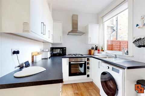 37 Stretton Road, Croydon, CR0 6EQ