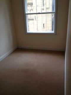 2 bedroom flat to rent, Wakefield, West Yorkshire, WF1