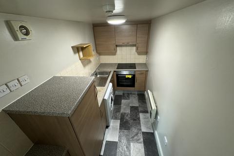 2 bedroom flat to rent, Wakefield, West Yorkshire, WF1