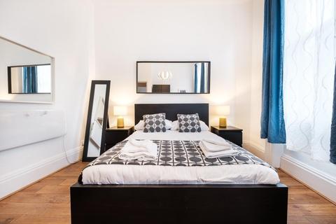 1 bedroom flat to rent - 142, Oxford Street , W1D 1LZ