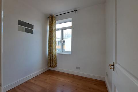 1 bedroom flat to rent, Kember Street,  Islington, N1