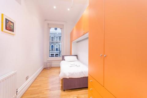 Flat 3, 1 Redcliffe Street, London, SW10 9DR