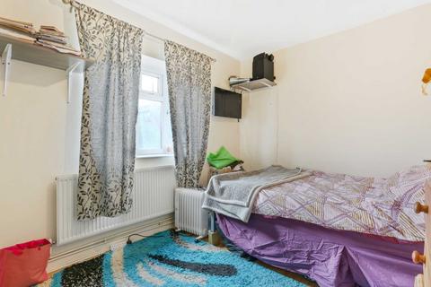 2 bedroom apartment for sale, Woolridge Way, London