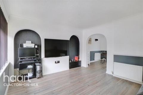 2 bedroom semi-detached house to rent, Oakleigh Road