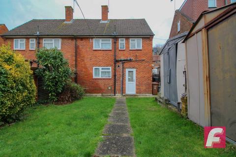 3 bedroom semi-detached house for sale - Hayling Road, Watford