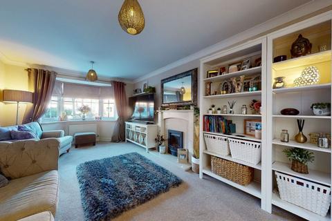 42 Deer Close, Grange Park, Northampton, NN4 5DN