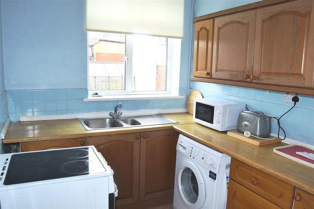 House in Southall - View 5