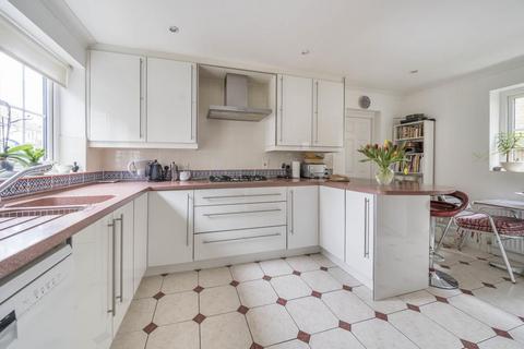 105 Westgate Road, Beckenham, BR3 5TX