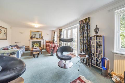 105 Westgate Road, Beckenham, BR3 5TX