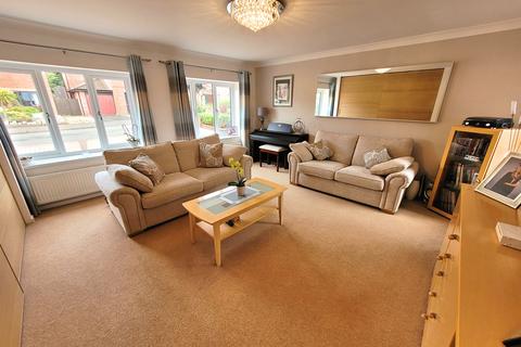 43 Birch Walk, Porthcawl, CF36 5AN