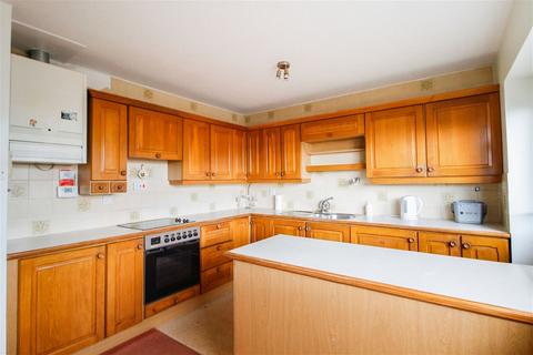 5 Cae Blodau, Kinmel Bay, Rhyl, LL18 5LX