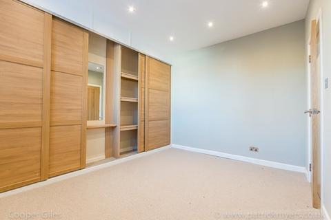 3 bedroom flat to rent - Hollybush Terrace, Westow Street, SE19
