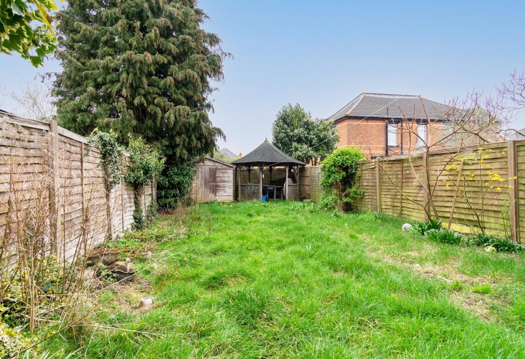 Muscliffe Road, Bournemouth, Dorset 3 bed detached house for sale £