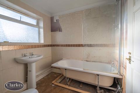 42 Capstone Road, Bournemouth, BH8 8RP