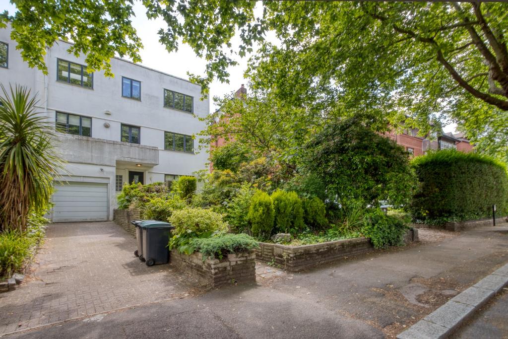Shepherds Hill, Highgate 5 bed semidetached house £2,600,000
