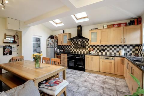 4 bedroom semi-detached house for sale - Lancaster Road, St Albans, Hertfordshire, AL1