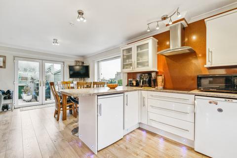 22 Castlelaw Crescent, Abernethy, Perth, PH2 9LP