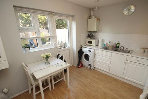 52 Doveney Close, Orpington, BR5 3WF