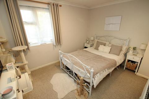 52 Doveney Close, Orpington, BR5 3WF