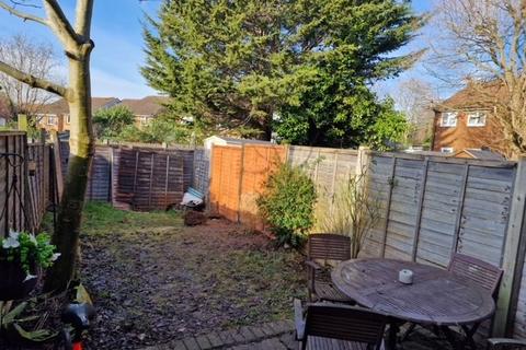 52 Doveney Close, Orpington, BR5 3WF