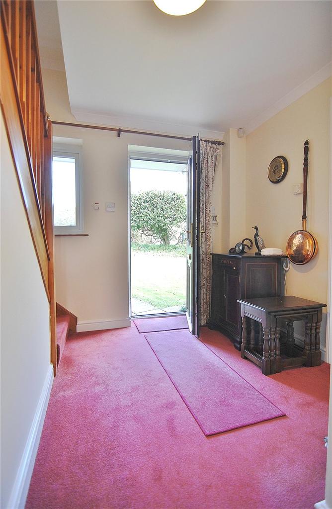 Abbenesse, Chalford Hill, Stroud, Gloucestershire, GL6 4 bed detached