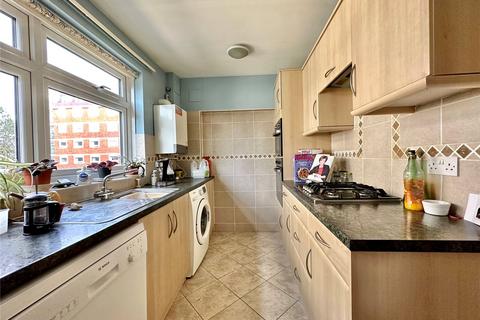3 bedroom apartment for sale, Devonshire Place, Eastbourne, BN21