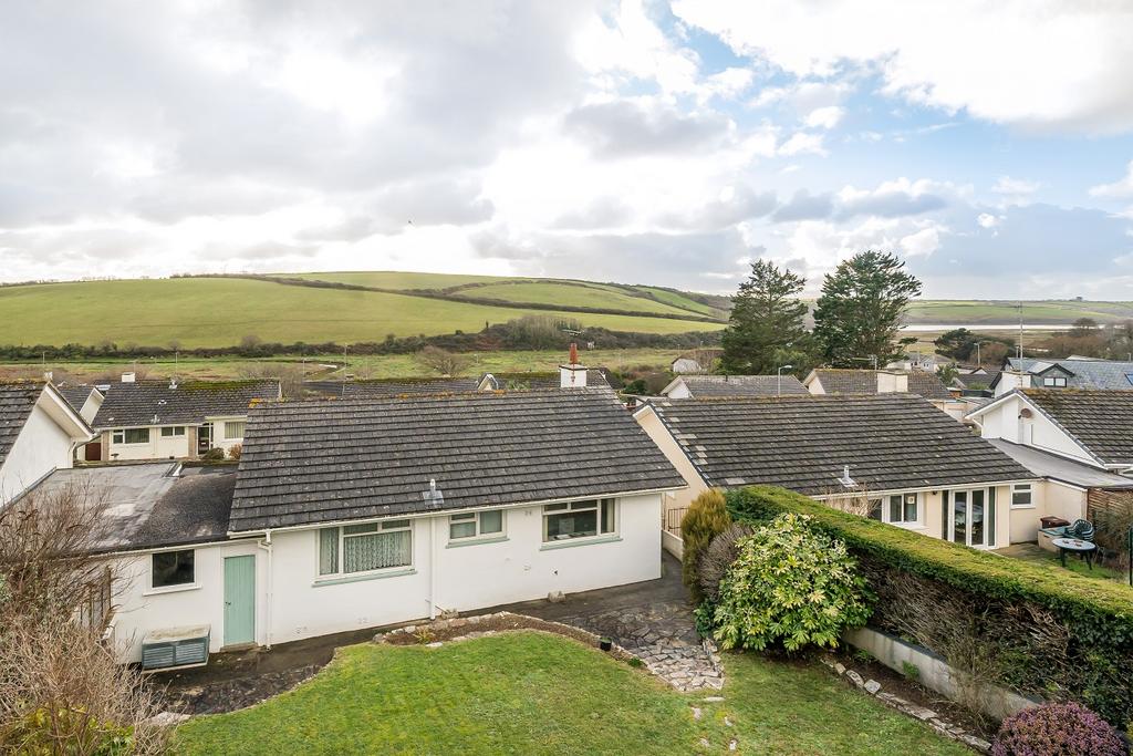 Chichester Crescent, Newquay, TR7 2 bed bungalow for sale £345,000