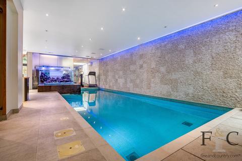 42 Beech Drive, London, N2 9NY