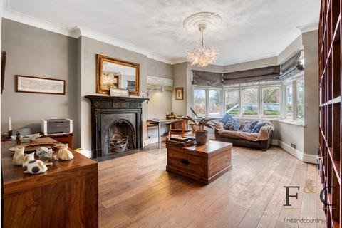 42 Beech Drive, London, N2 9NY