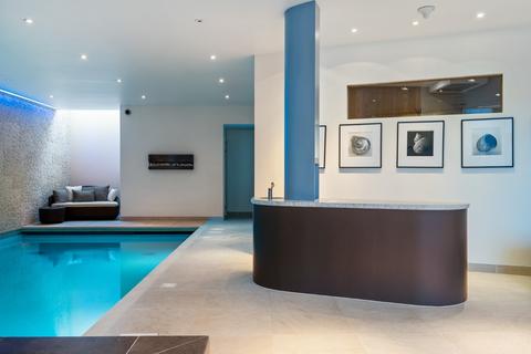 42 Beech Drive, London, N2 9NY