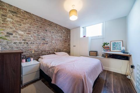 1 bedroom flat for sale, Munster Road, Fulham