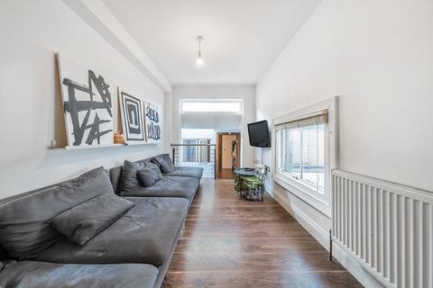 2 bedroom flat for sale, Munster Road, Fulham