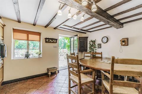 5 bedroom cottage for sale, Dean Street Brewood, Staffordshire, ST19 9BU