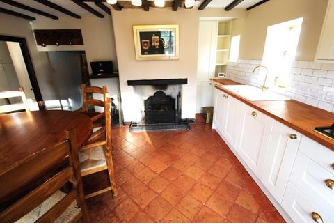 48 Dean Street, Brewood, Stafford, ST19 9BU