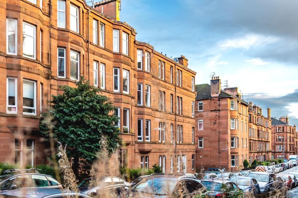 Apsley Street, Flat 0/2, Partick... 1 bed apartment £750 pcm (£173 pw)