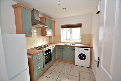 2 bedroom apartment to rent - Holden Close, CM7
