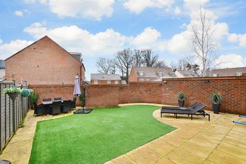 4 bedroom detached house for sale - Macgrory Drive, Maidstone, Kent