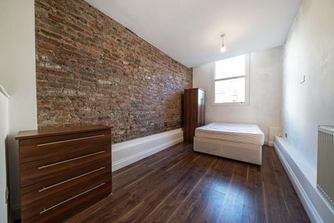 2 bedroom flat for sale - Munster Road, Fulham